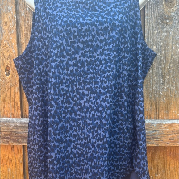 Athleta Blue Zephyr Print Tank Top Women’s Size 1X. Never Worn, No Tags. - Picture 2 of 4